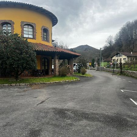 Hotel El Bricial Soto De Cangas Exterior photo
